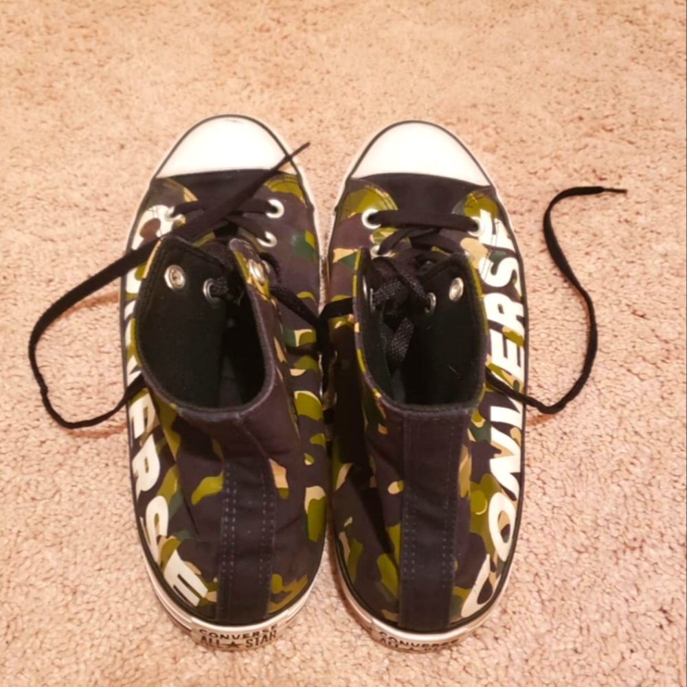Men's Hightop Camo Converse Shoes